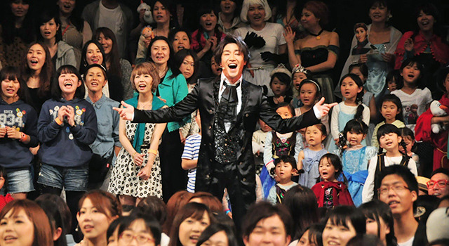 津田英佑（ハンス王子役）／“みんなで歌おう！『アナと雪の女王』”イベント