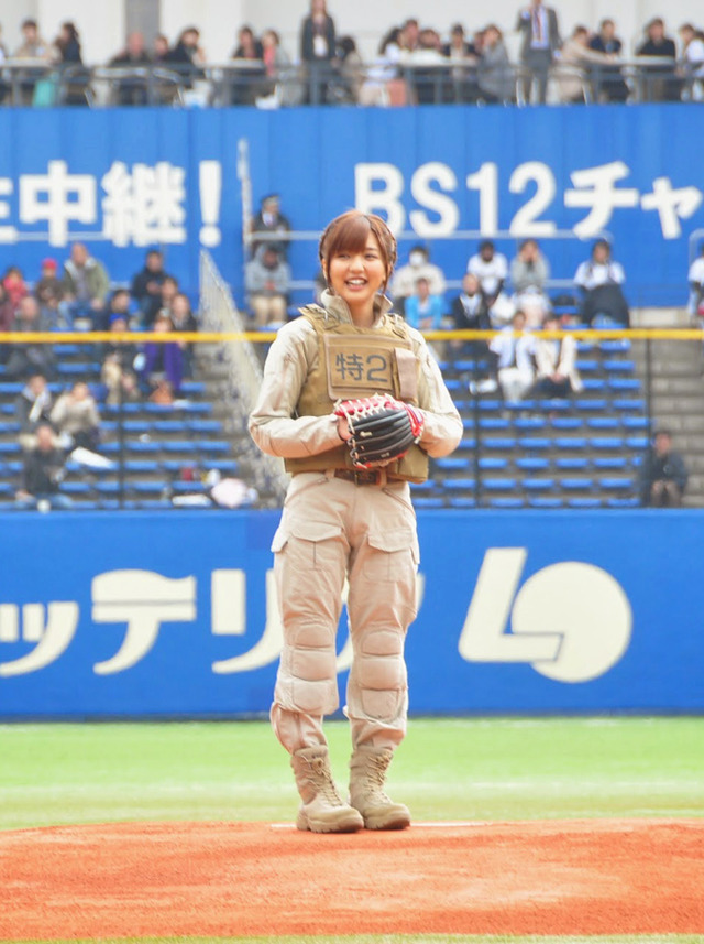 『THE NEXT GENERATION パトレイバー』主演・真野恵里菜／「千葉ロッテマリーンズ VS 福岡ソフトバンクホークス」戦・始球式