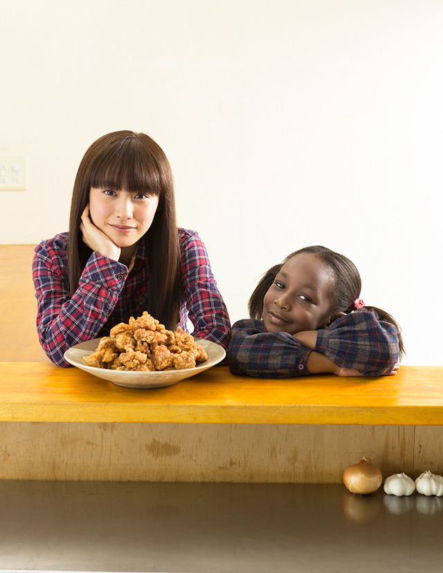 高橋愛・主演『からあげ★USA』-(C) 2014カラアゲ★USA製作委員会