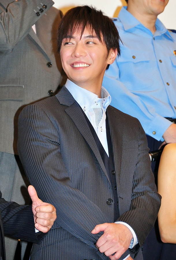 成宮寛貴／『相棒-劇場版 III -巨大密室！特命係 絶海の孤島へ』初日舞台挨拶