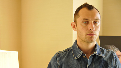 『スルース』ジュード・ロウ　photo：Yoshio Kumagai