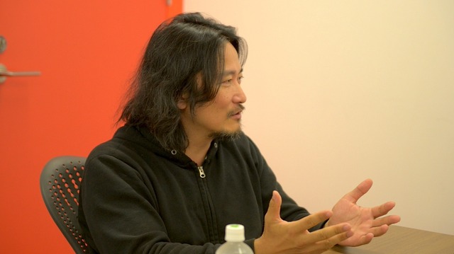 プロジェクトを手がける、紀里谷和明氏