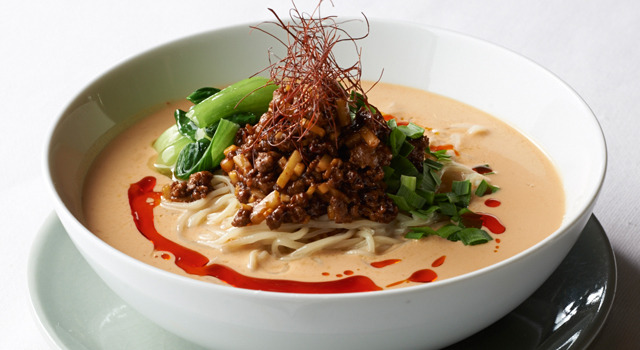 グランド ハイアット 東京　中国料理「チャイナルーム」「健美の豆乳と胡麻の香り豊かな冷やし担々麺 ～北京風太麺と海洋性コラーゲン麺～」（1,500円 税・サ別）