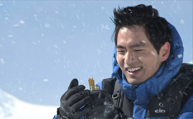 「ナイン ～9 回の時間旅行～」-(C) CJ E＆M CORPORATION, all rights reserved.