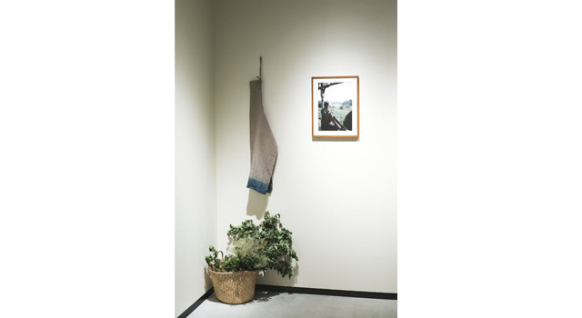 KINFOLK初の写真展「ザ・シェアード・テーブル（THE SHARED TABLE）」　インスタレーション　Photo: Kenichi Mui