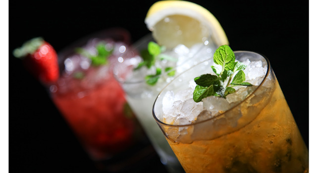 ウェスティンホテル東京「ザ・バー」　※画像のカクテルはイメージです