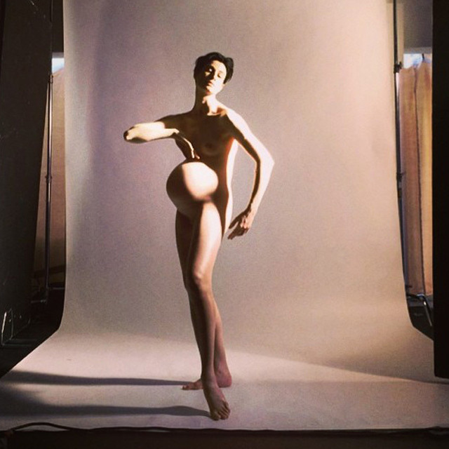 ヌード写真撮影に挑戦するエリン・オコナー