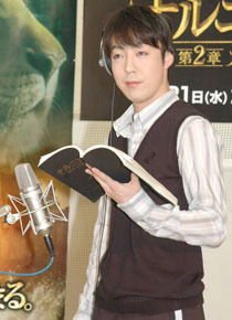 演技に力が入り、思わず動作が入ってしまうことも。