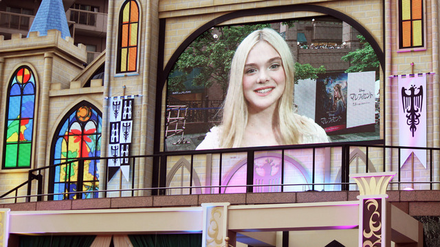 “黒”アンジェリーナ・ジョリー＆“白”のエル・ファニング／『マレフィセント』ジャパンプレミア