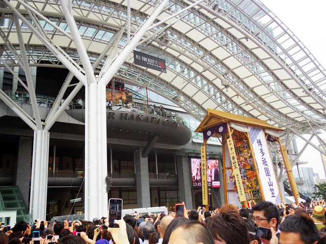 トム・クルーズ来日『オール・ユー・ニード・イズ・キル』弾丸プロモーション in 福岡