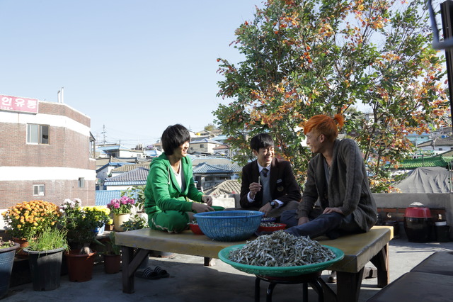 『シークレット・ミッション』　（C）2013 michigan venture capital and mcmc ALL RIGHTS RESERVED.