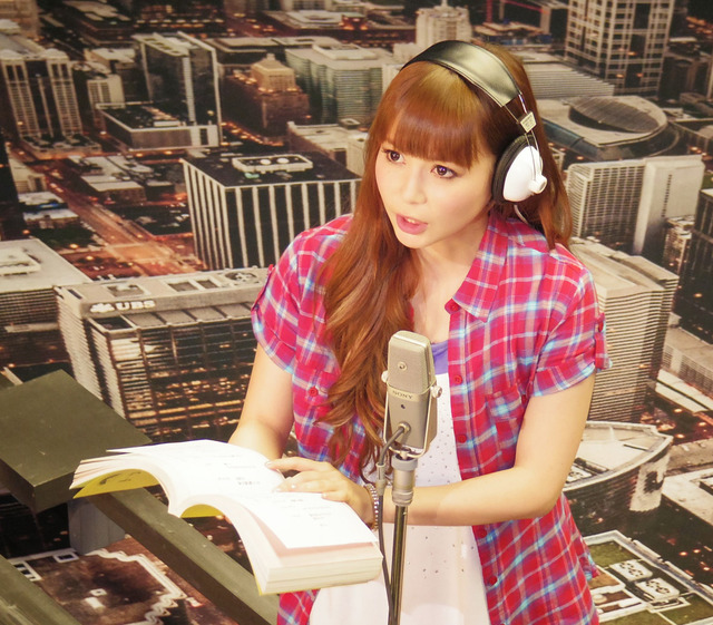 中川翔子／『トランスフォーマー ロストエイジ』公開アフレコ