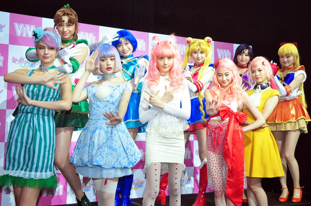 トリンドル玲奈＆マギー＆河北麻友子＆八木アリサ＆玉城ティナ（ViViモデルたち）／「美少女戦士 セーラームーン」×「ViVi」スペシャルイベント