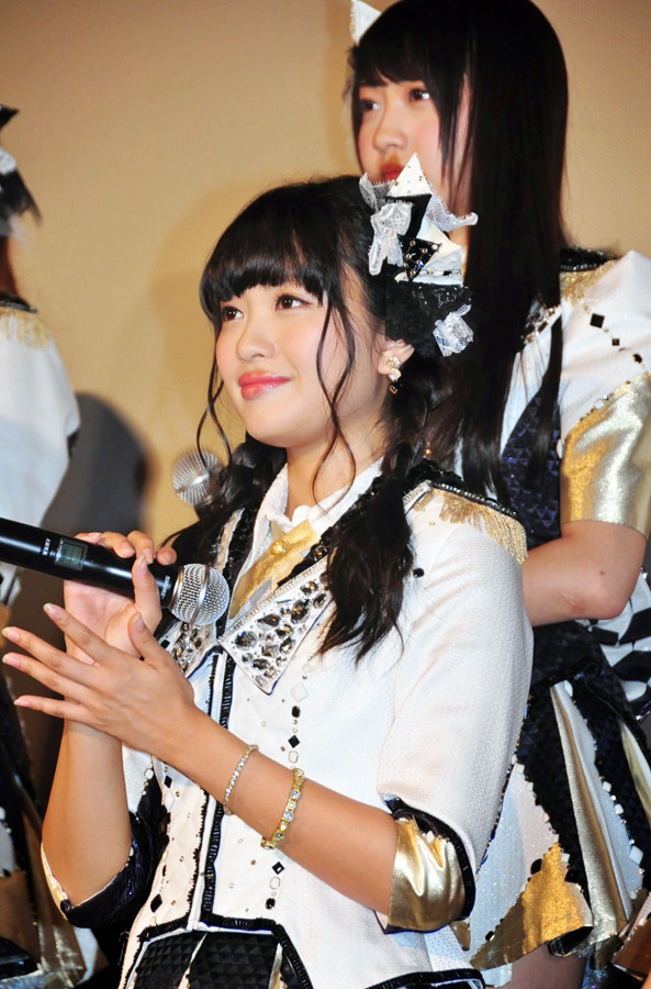 『DOCUMENTARY of AKB48 The time has come 少女たちは、今、その背中に何を想う？』公開を前に前夜祭舞台挨拶