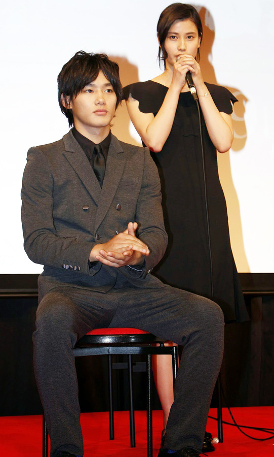 “転がした”橋本愛＆“転がされた”野村周平／フジテレビ開局55周年記念ドラマ「若者たち2014」完成披露試写会