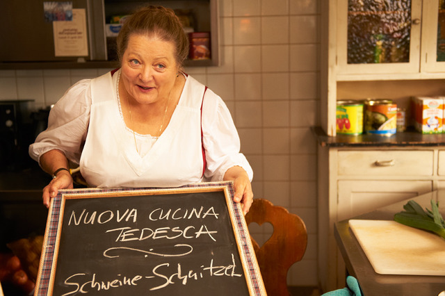 『バチカンで逢いましょう』-(C) 2012 Sperl Productions GmbH, Arden Film GmbH, SevenPictures Film GmbH, Co-Produktionsgesellschaft “Oma in Roma” GmbH ＆ Co. KG, licensed by Global Screen GmbH.