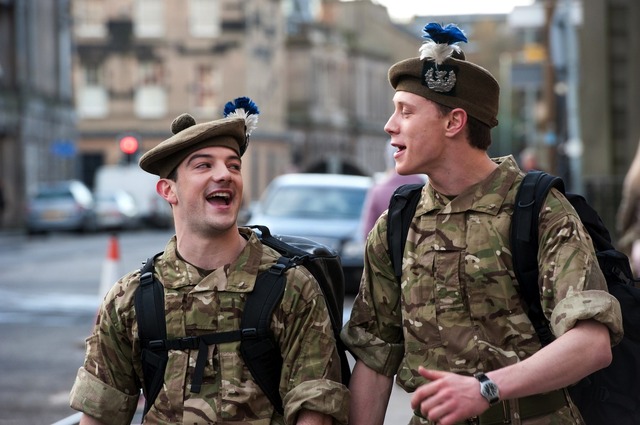 『サンシャイン 歌声が響く街』 -(C)DNA Films