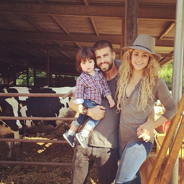 シャキーラ＆ジェラール・ピケ＆ミラン・ピケ