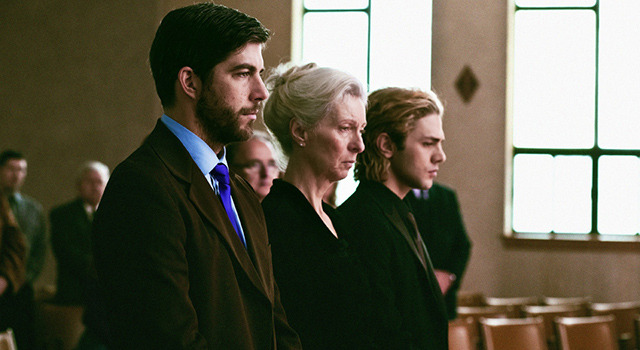 『トム・アット・ザ・ファーム』-(C) 2013 - 8290849 Canada INC. (une filiale de MIFILIFIMS Inc.) MK2 FILMS / ARTE France Cinéma　(C) Clara Palardy