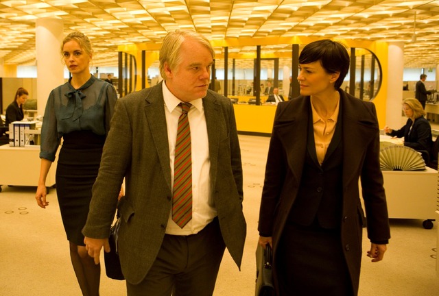 フィリップ・シーモア・ホフマン最後の主演、場面写真を一挙公開『誰よりも狙われた男』