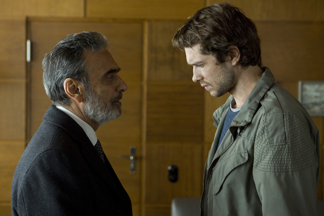 フィリップ・シーモア・ホフマン最後の主演、場面写真を一挙公開『誰よりも狙われた男』