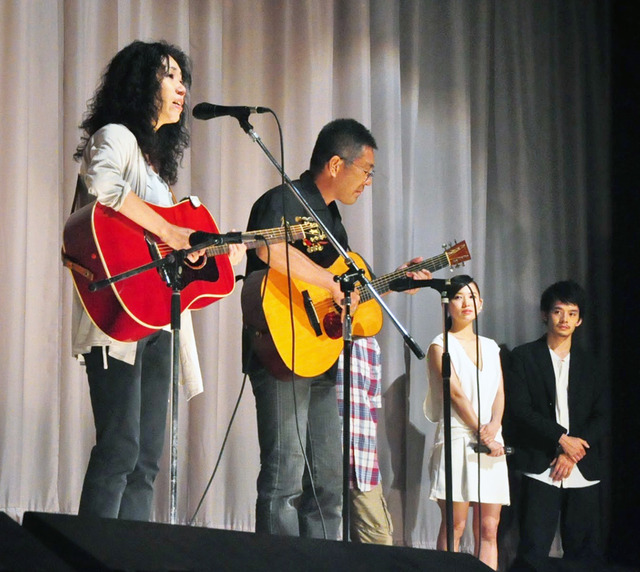 夫婦デュオ「MOTEL」（エンディングテーマ担当）／『海を感じる時』完成披露試写会