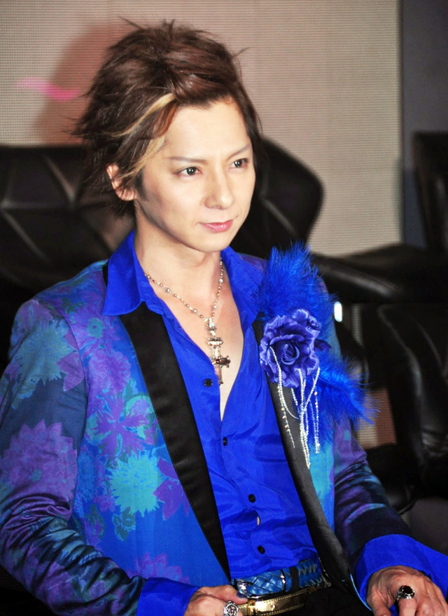 10年ぶり“ホスト”役の松岡充／舞台「私のホストちゃん～血闘！福岡中洲編～」制作発表会見