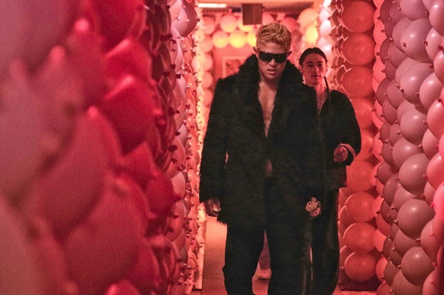 鈴木亮平（メラ役）／『TOKYO TRIBE』-(C) 2014INOUE SANTA/TOKYO TRIBE　FILM