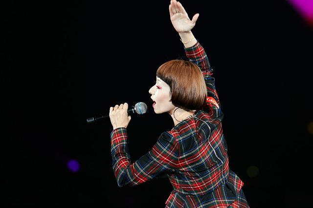 デビュー10周年を祝う、木村カエラ in 第19回 東京ガールズコレクション AUTUM/WINTER