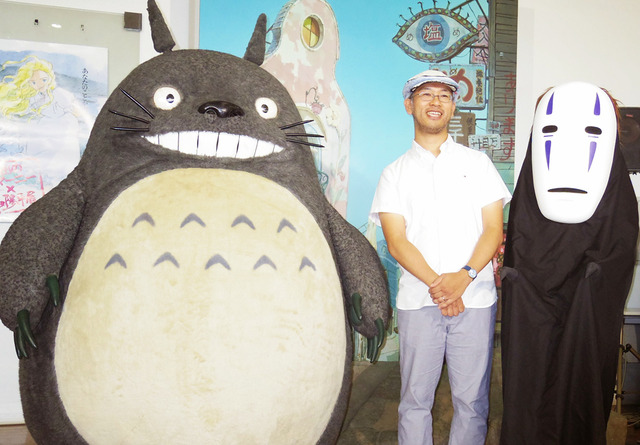 トトロ＆カオナシ＆米林宏昌監督／「ジブリの立体建造物展」動員10万人突破セレモニー