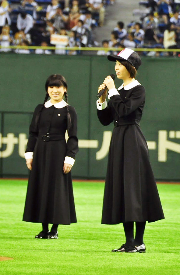 中条あやみ in 「北海道日本ハムvs福岡ソフトバンク」戦・始球式