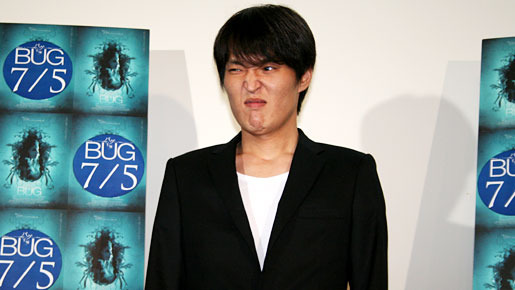 『BUG／バグ』試写会にて「否」宣言　千原ジュニア