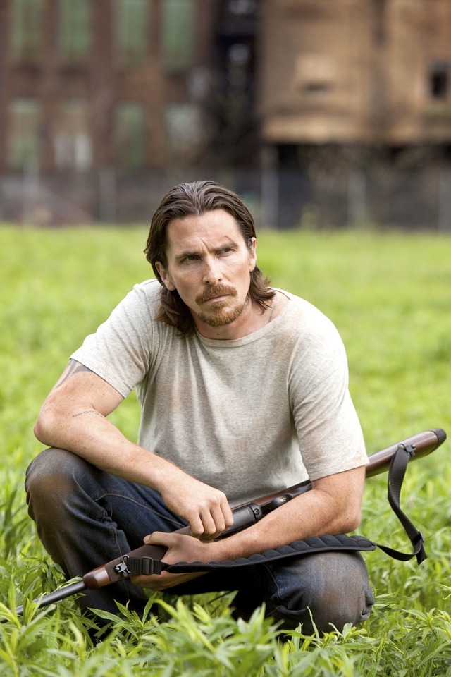 クリスチャン・ベイル／『ファーナス／訣別の朝』　-（C）2013 Furnace Films, LLC All Rights Reserved