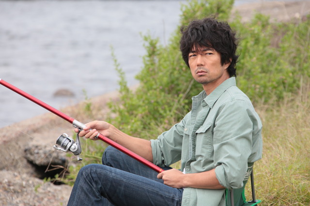 「素敵な選TAXI」第2話に出演する仲村トオル