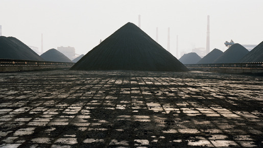 『いま ここにある風景　エドワード・バーティンスキー：マニュファクチャード・ランドスケープ［CHINA］より』