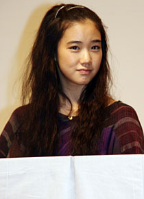 『百万円と苦虫女』舞台挨拶にて　蒼井優。