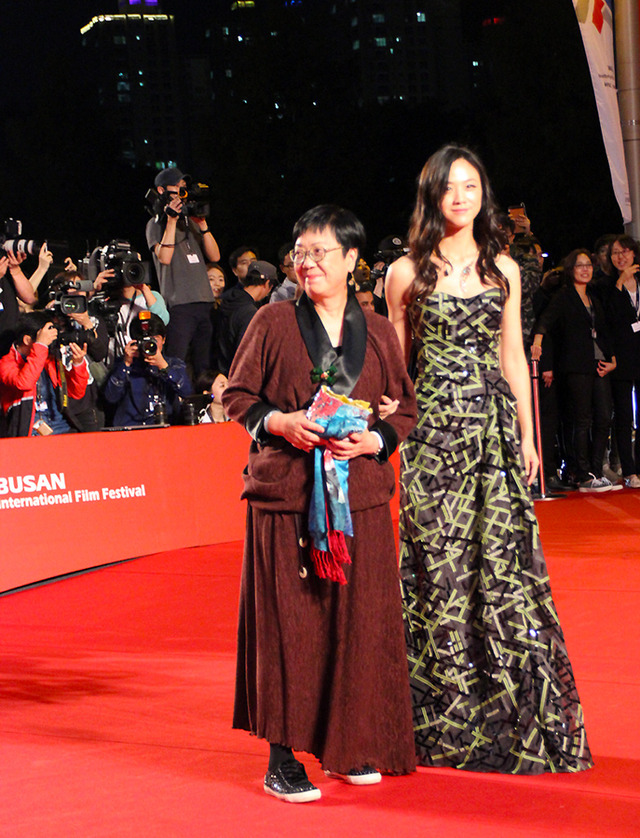 第19回釜山国際映画祭レッド・カーペット