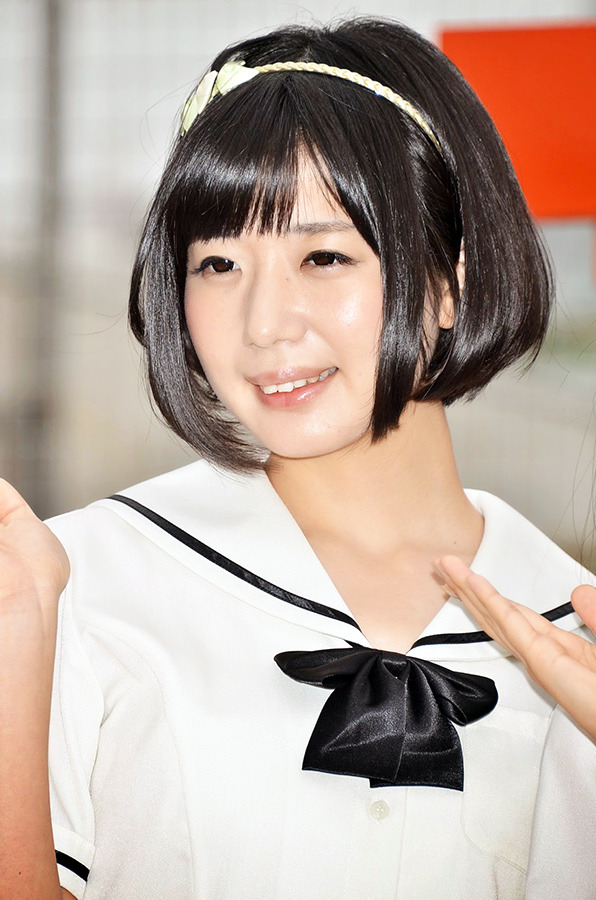 「でんぱ組.inc」が出席して行われた、映画『白魔女学園2』の撮影再開報告お祓い付き記者会見