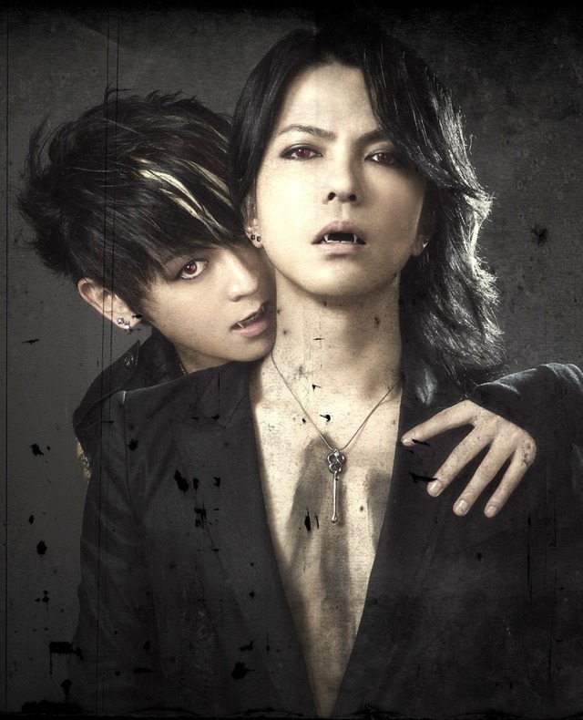 「VAMPS」HYDE＆K.A.Z