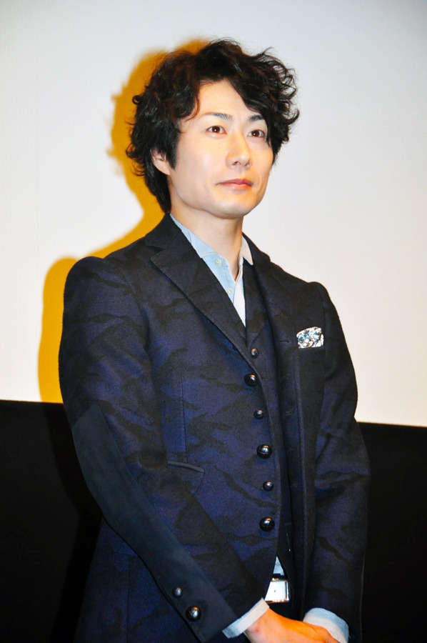 不倫夫を演じた戸次重幸／『劇場版エンドレスアフェア～終わりなき情事～』舞台挨拶