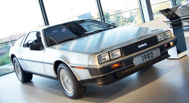 デロリアン・DMC-12（参考画像）