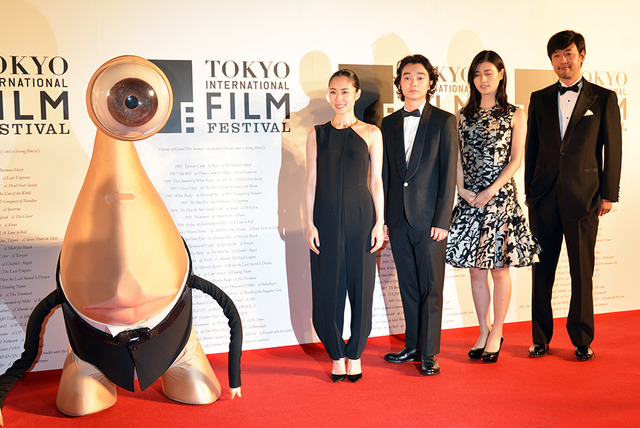 深津絵里＆染谷将太＆橋本愛＆山崎貴監督（実写版『寄生獣』）／第27回東京国際映画祭レッドカーペット