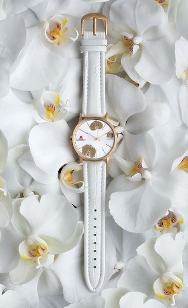 ニコライ・バーグマンとリベンハムのコラボレーションウォッチ「Phalaenopsis」。