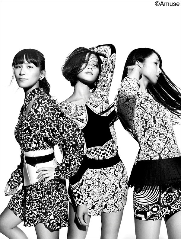 エンディングテーマを担当するPerfume／ショートアニメ「FASTENING DAYS」　(C)2014 YKK Corporation. All Rights Reserved.
