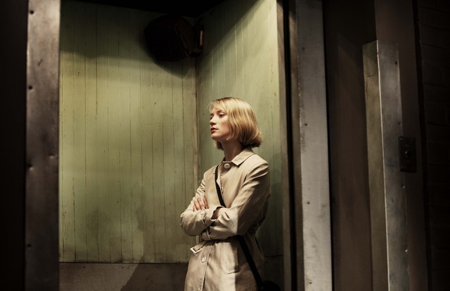 【特別映像】ミア・ワシコウスカ、「出演の決め手は彼」と公然告白！『嗤う分身』