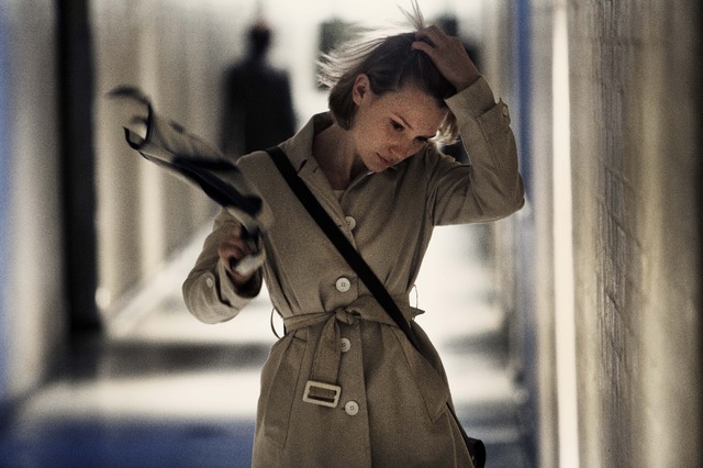 【特別映像】ミア・ワシコウスカ、「出演の決め手は彼」と公然告白！『嗤う分身』