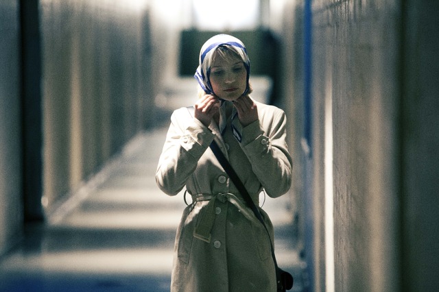 【特別映像】ミア・ワシコウスカ、「出演の決め手は彼」と公然告白！『嗤う分身』