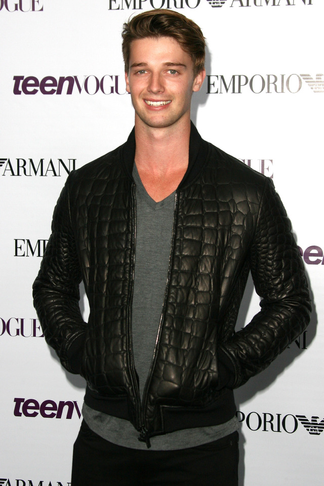 マイリー・サイラスに熱愛報道！ お相手はシュワちゃんのイケメン息子