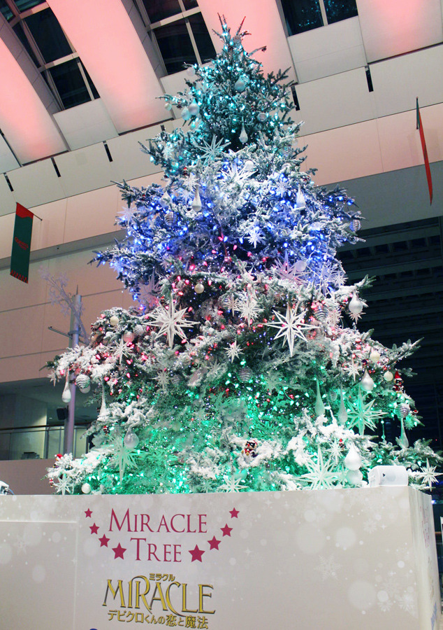 『MIRACLE デビクロくんの恋と魔法』 in 横浜みなとみらい・クイーンズスクエア横浜「ミラクル☆ツリー」イルミネーション点灯式