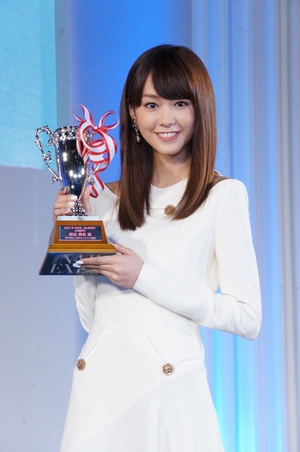 日本ネイリスト協会の「ネイルクイーン2014」授賞式